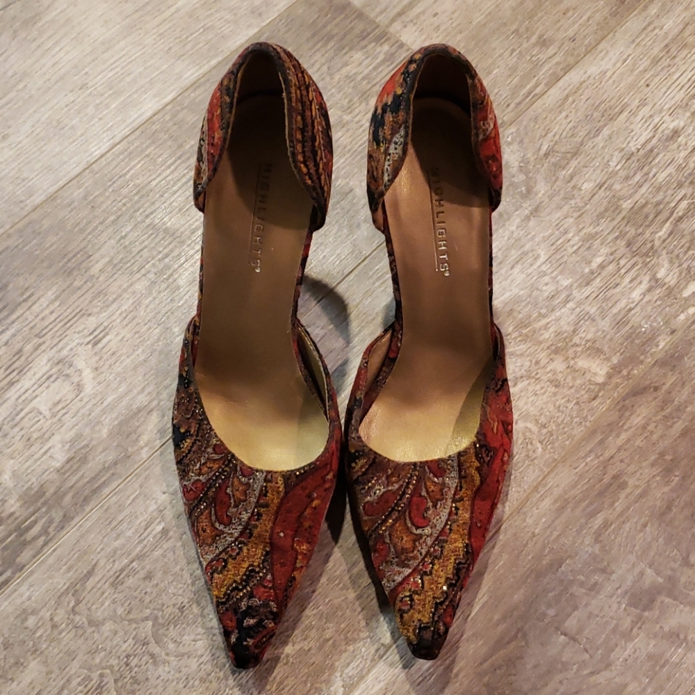 Red Heels - Picture 2 of 7